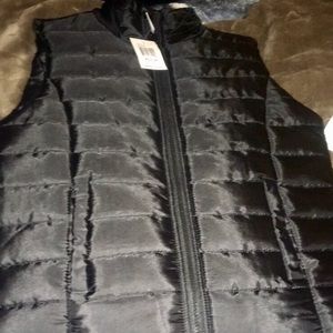 Woman’s Black Zipper Vest